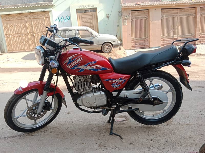 Suzuki GS 150 SE 2020 3