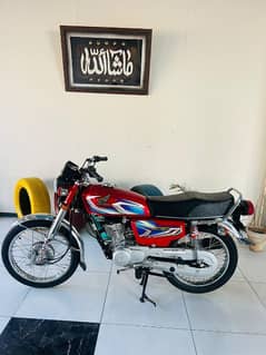 honda 125 model 2022 new condition like zero meter totel drive 2000 km