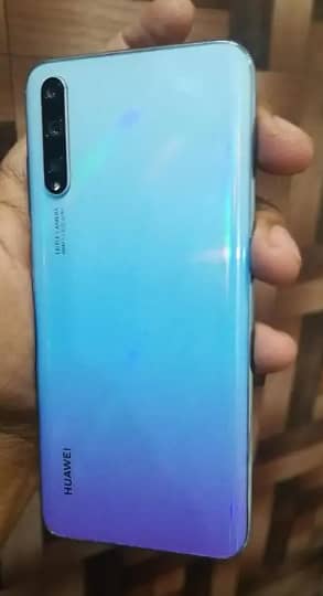 Huawei Y8P 7