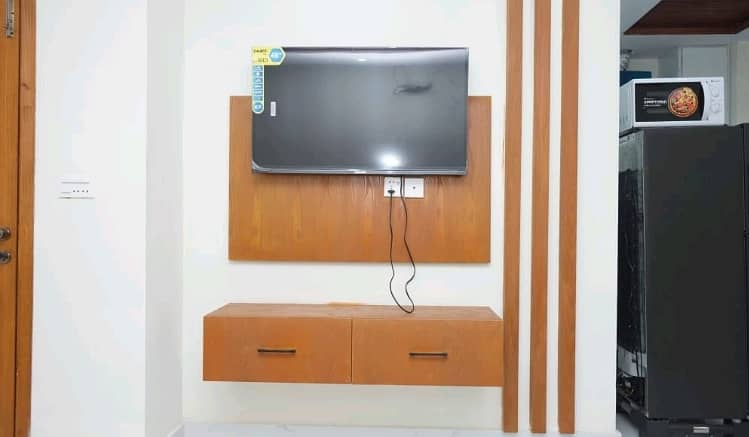 Spacious Flat Is Available For sale In Ideal Location Of Bahria Town - Sector E 1