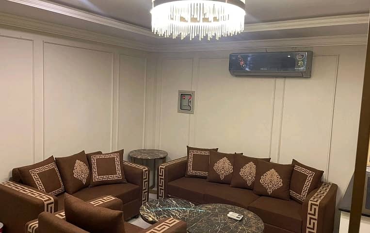 Stunning 265 Square Feet Flat In Bahria Town - Sector E Available 6