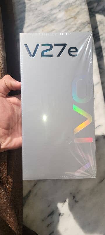 Vivo v27e With full box and orignal charger 0