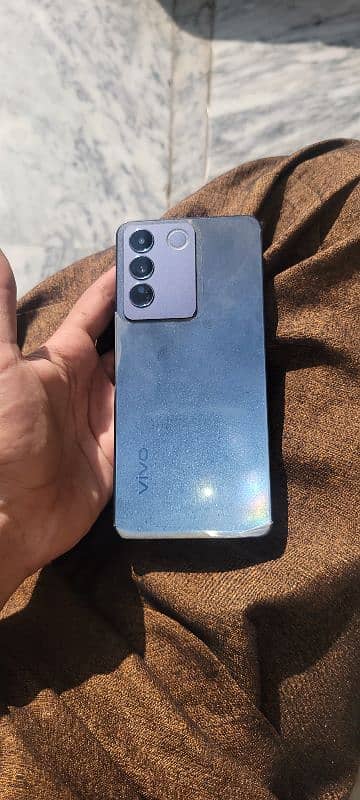 Vivo v27e With full box and orignal charger 3