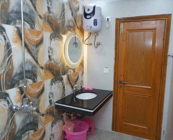 Reasonably-Priced 438 Square Feet Flat In Bahria Town - Tauheed Block, Lahore Is Available As Of Now 4