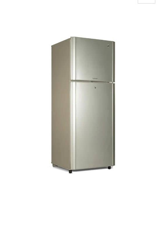 Pel Medium Fridge for sale only in 50,000 0