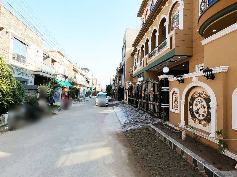 5 Marla House Is Available For Sale In Eden Boulevard Housing Scheme Block A Lahore 3