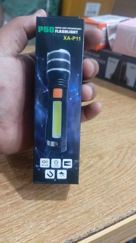 p50 super light Rechargeable flashlight 4