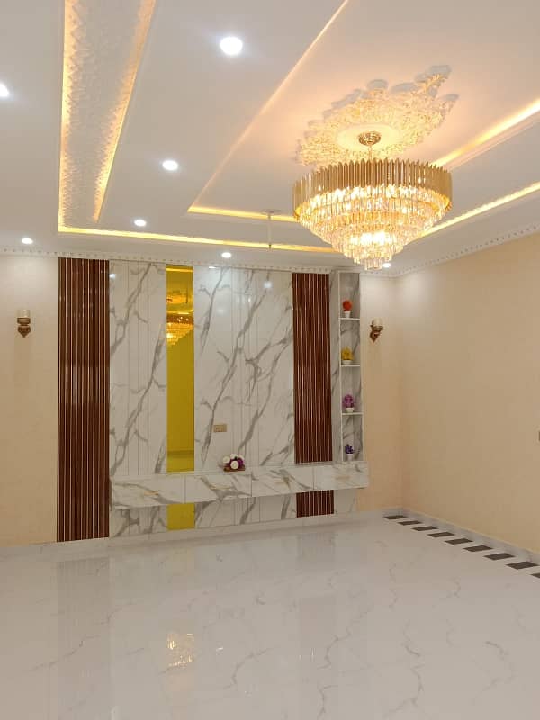 12 Marla Luxurious House Available For Sale In Johar Town H-3 Block Ideal Location 27