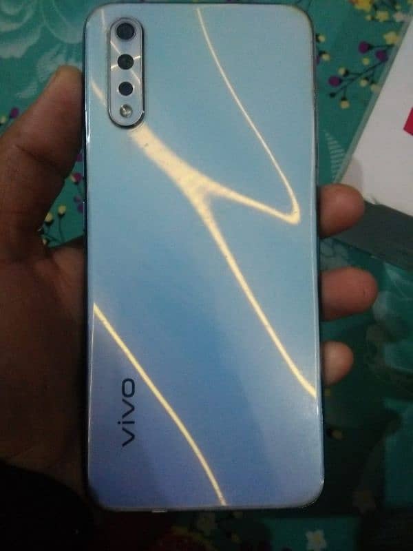 vivo s1 4 128gb 3