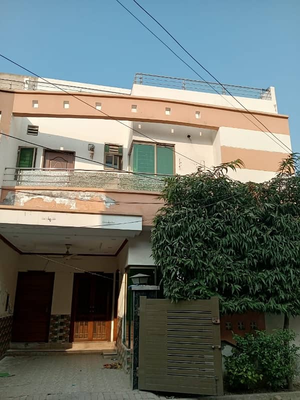 5 Marla Tile Flooring House Available For Rent In Johar Town F-2 Block 0