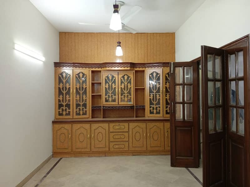 10 Marla House Available For Sale In Alpha Society Canal Road Lahore 9