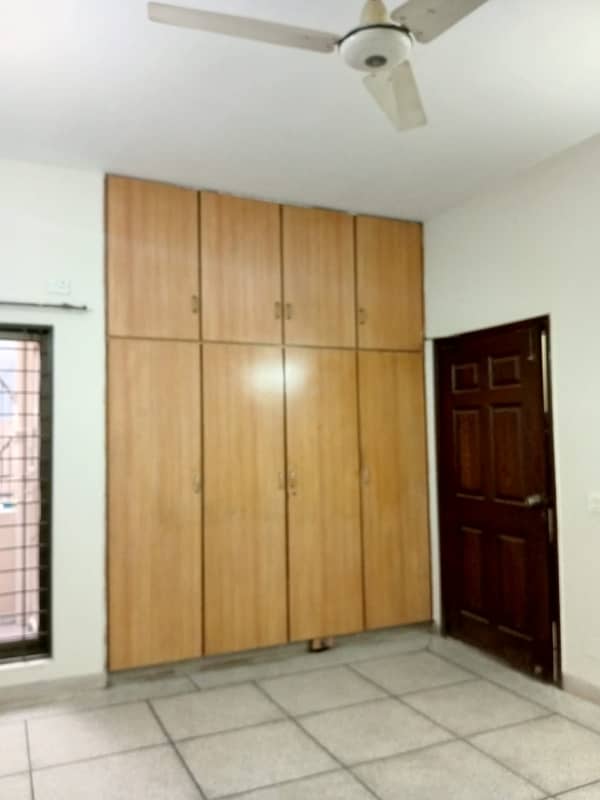 10 Marla House Available For Sale In Alpha Society Canal Road Lahore 10