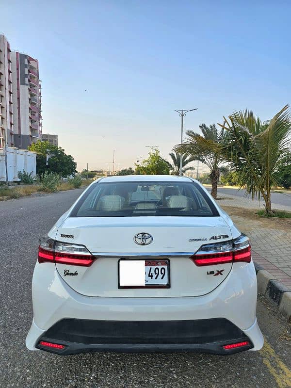 Toyota Altis Grande 2020 1