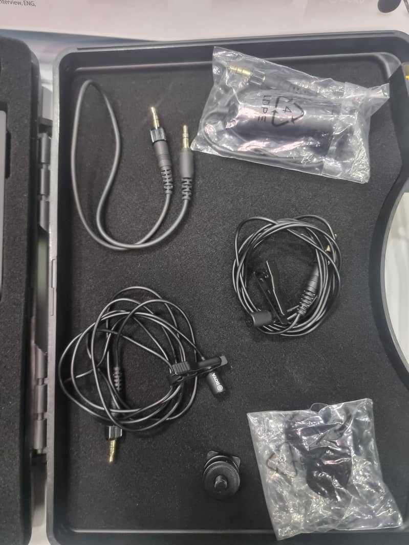 Wireless Boya BY-WM8 Microphones for Sale – Perfect Condition. 4