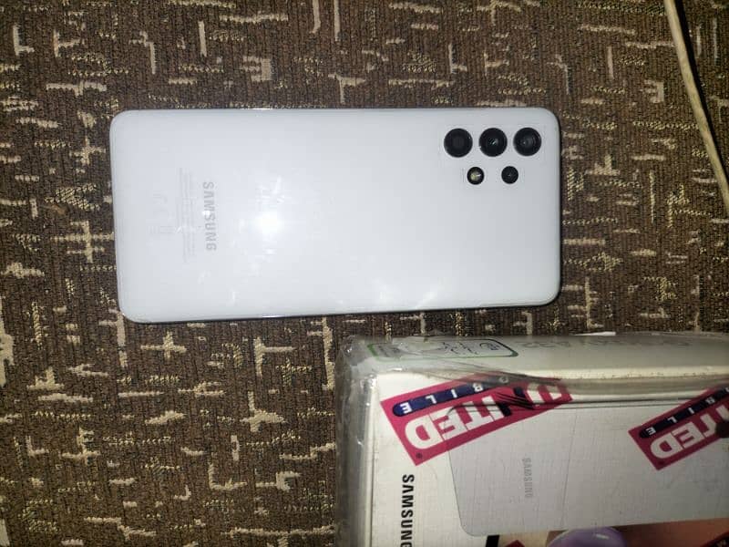 Samsung Galaxy a32 with box charger 1