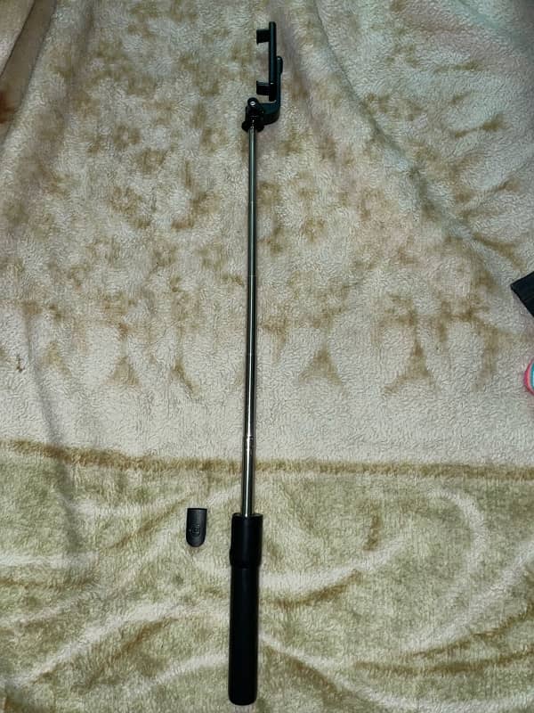 2 in 1 selfie stick and tripod stand 3