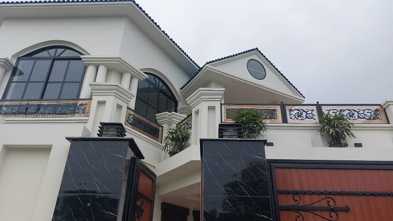 Well-constructed Prime Location House Available For sale In Shaheen Housing Scheme 0