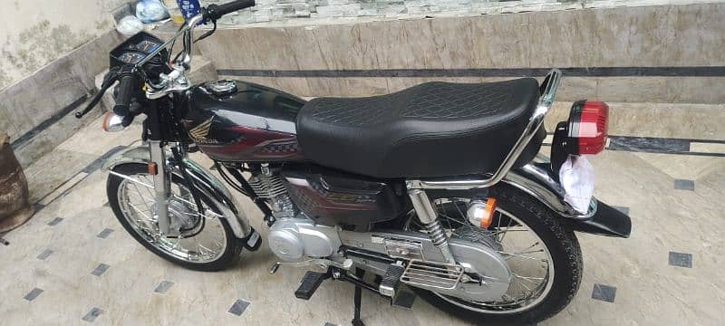 Honda 125 good condition 1