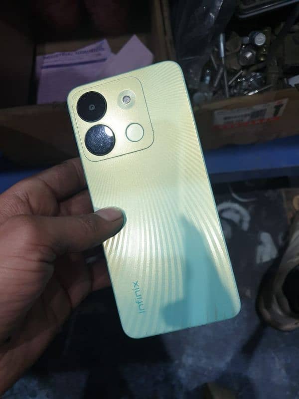 Infinix smart 7 HD 0