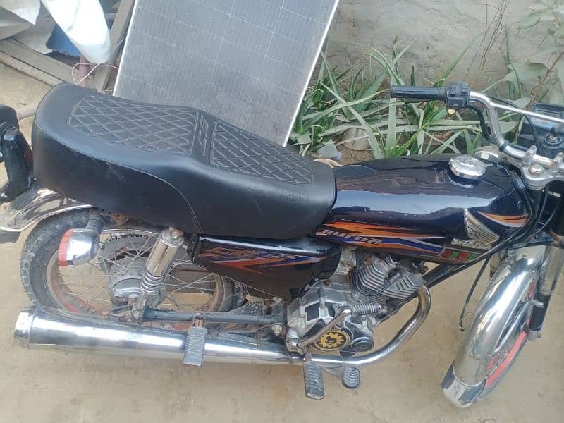 honda 125 good condition 2011 model okara namber 1