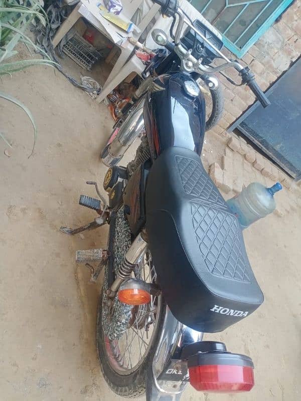 honda 125 good condition 2011 model okara namber 2