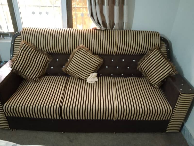 Sofa set for sell 2