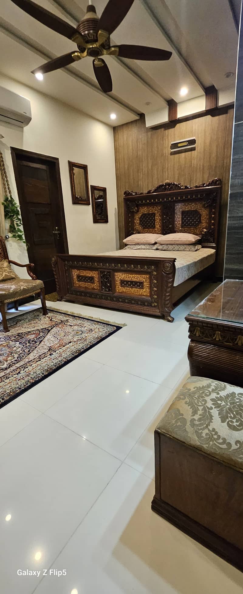 5 Marla 65ft Road Like Brand New House for Sale in Johar Town Phase 1, Lahore 8