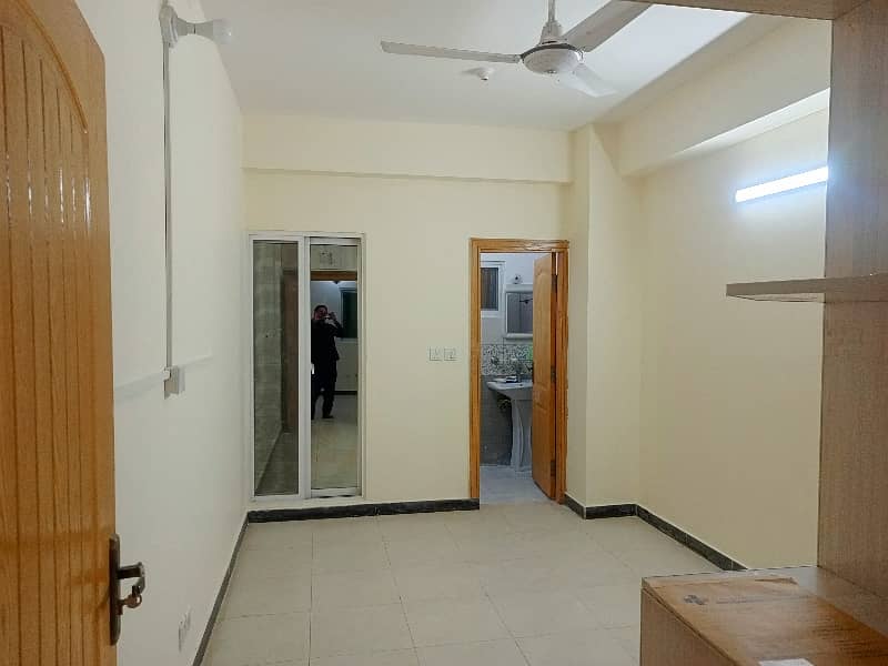 2 BED FLAT FOR RENT IN CDA SECTOR T&TECHS F-17 ISLAMABAD 11