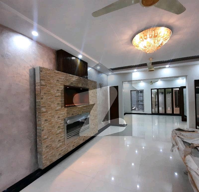 1 Kanal Corner Owner Builds Lavish House For Sale In Block D2 4