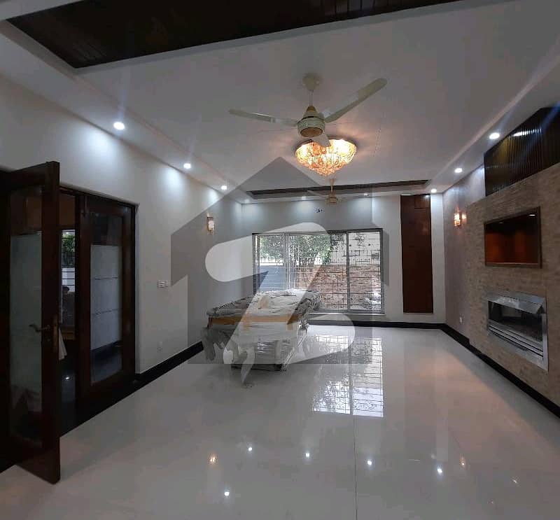 1 Kanal Corner Owner Builds Lavish House For Sale In Block D2 6