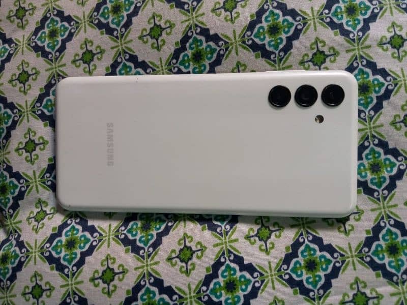 samsung galaxy A04s 1