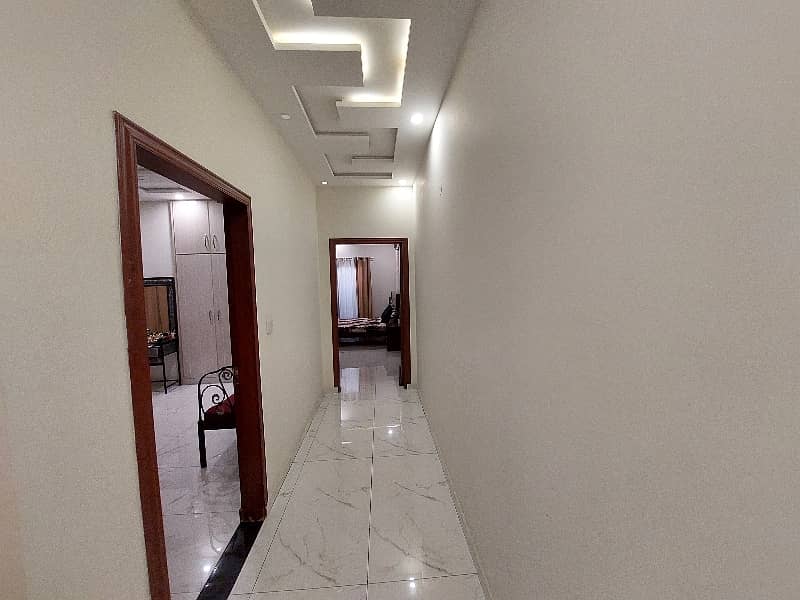 10 Marla Brand New Facing Park 50ft Road House For Sale Johar Town 28