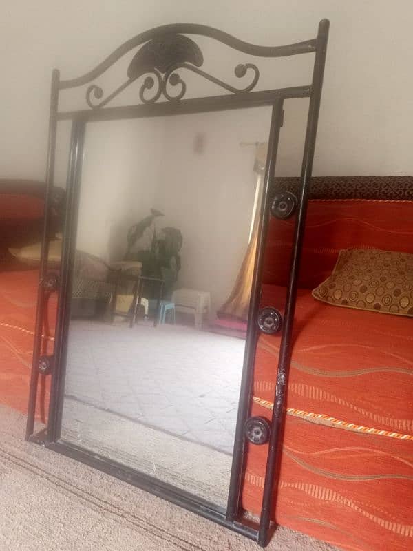 wall hanging mirror 1