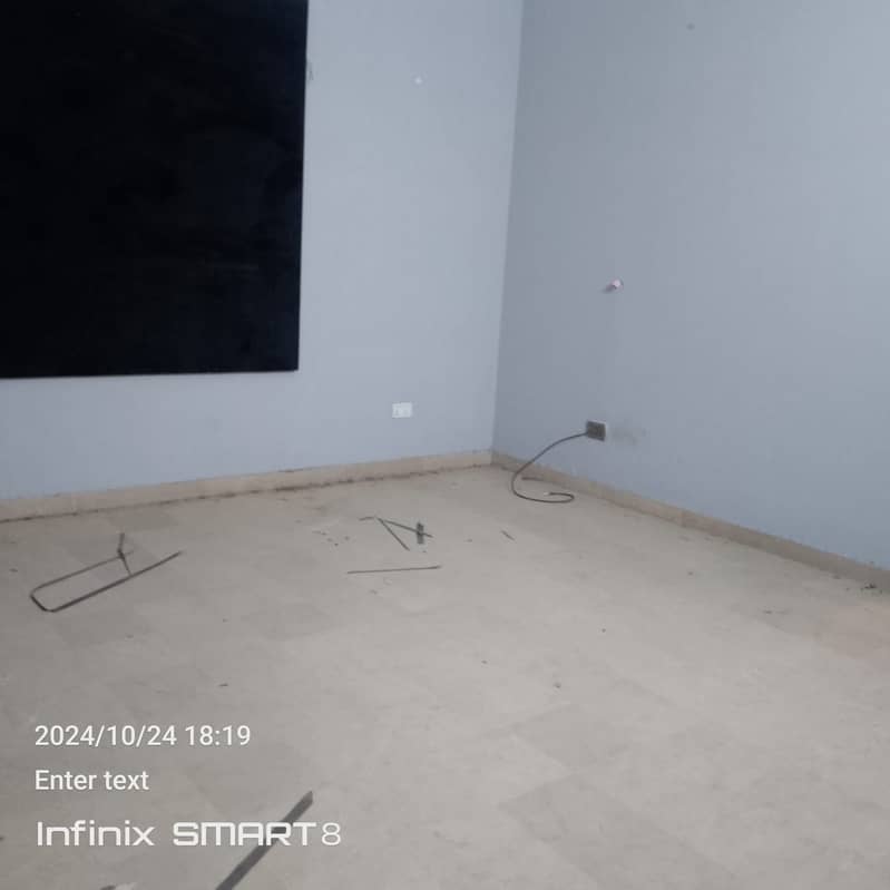 17 Marla Corner House For Rent Available in Johar Town Phase 2 21