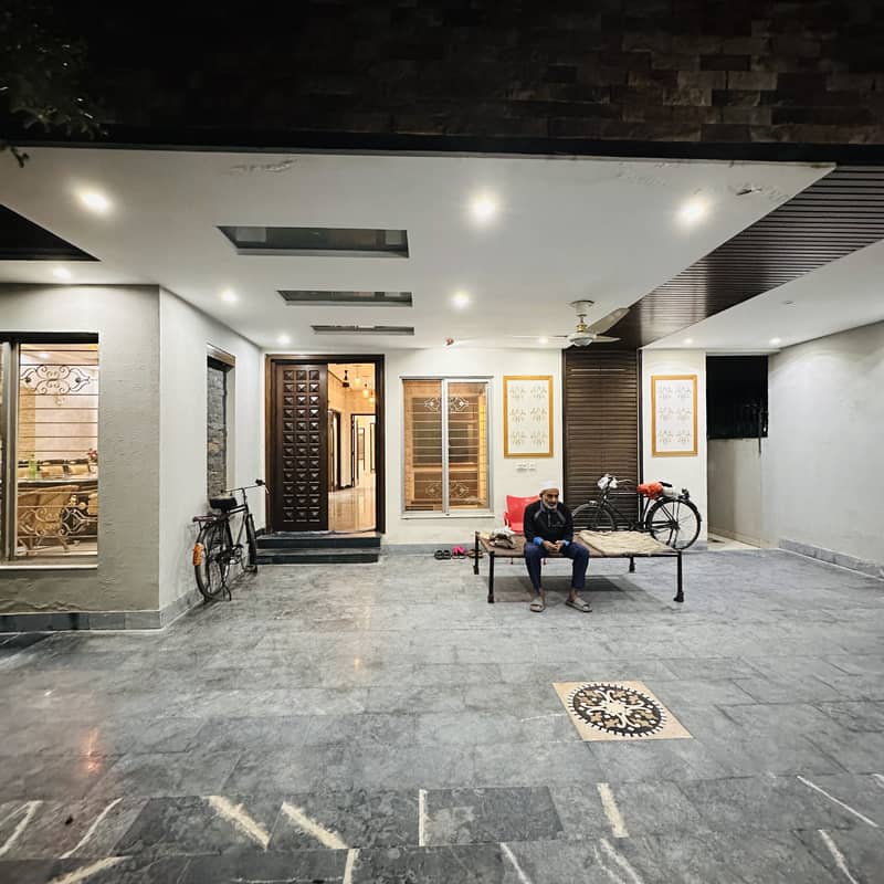 1 Kanal Corner House Like New House Available For Sale In Johar Town Prime Location 4