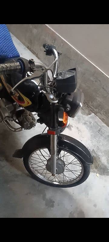 Express Motor bike black color look like a new no work required 0