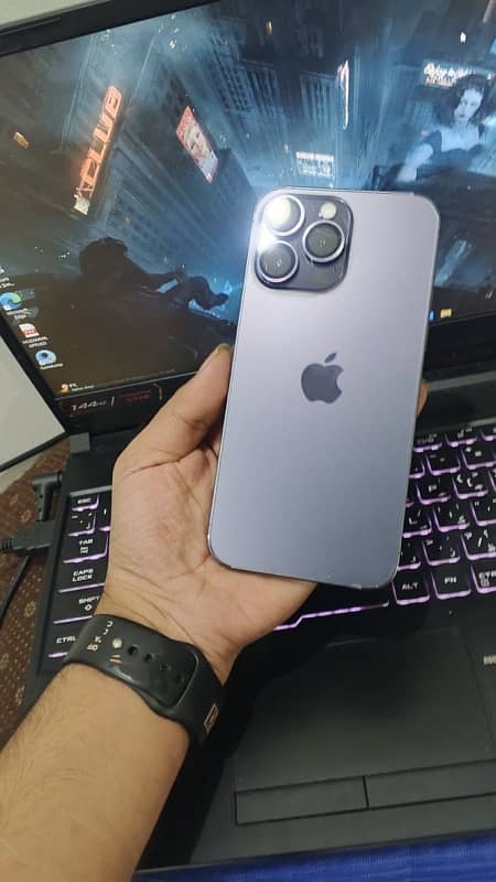 iPhone 14 Pro Max Deep Purple 8/10 condition 5