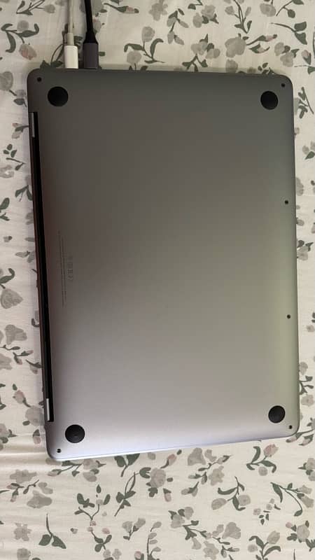 MACBOOK PRO 13inch 2020 model 3