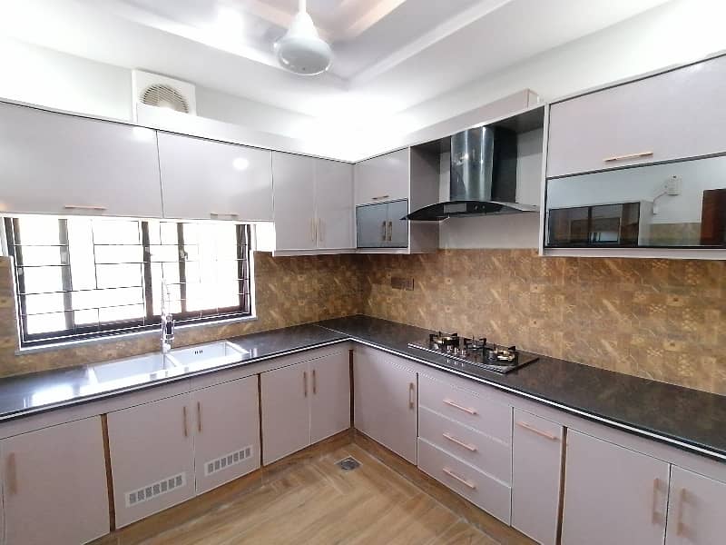 A Great Choice For A 10 Marla House Available In Nawab Town - Block D 1