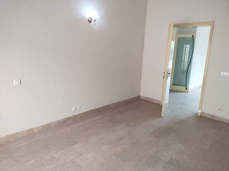 1 Kanal Upper Portion For Rent in DHA Phase 3, Block X, Lahore Cantt. 11