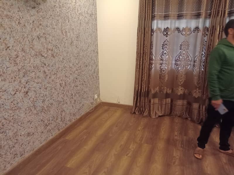 10 Marla Outstanding Independent New Full House 4 Bedroom Facing Park In Gulberg 3 Block A3 4