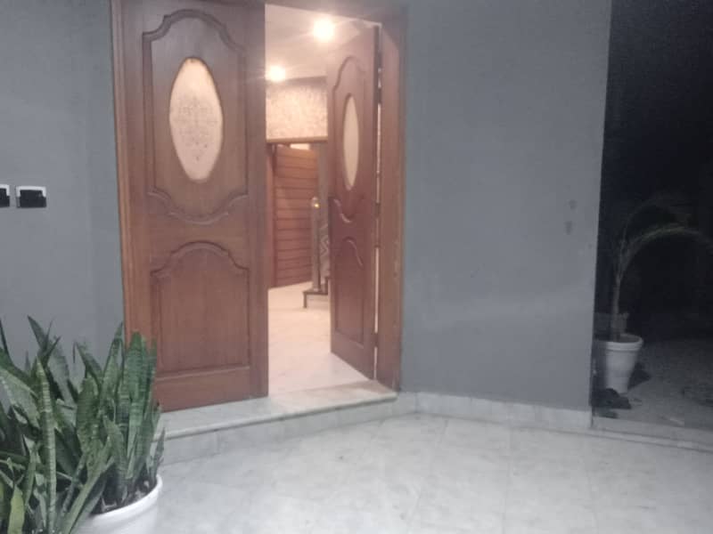 10 Marla Outstanding Independent New Full House 4 Bedroom Facing Park In Gulberg 3 Block A3 8