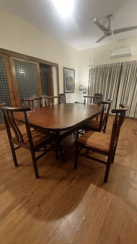 Dining table with 6 chairs 0