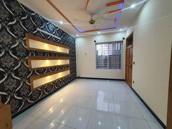 5 Marla Brand New Luxury House For Sale In Johar Town 22