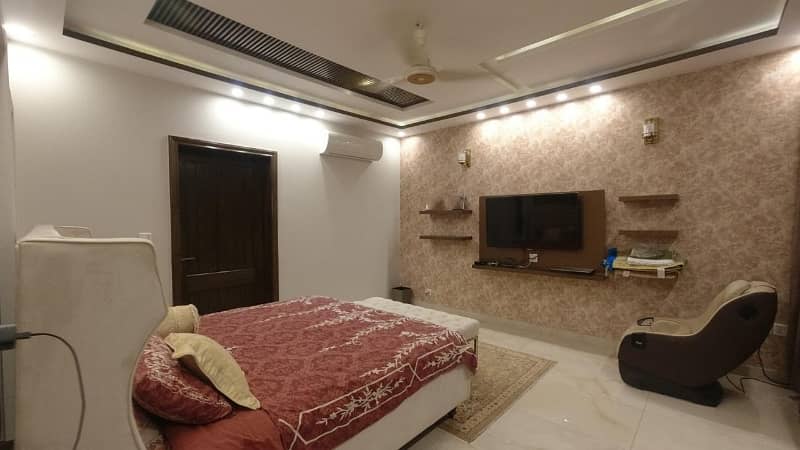 Urgent Sale 1 Kanal Like Brand New Fully Furnished With Basement Bungalow For Sale In DHA Phase 7 Q Block 0