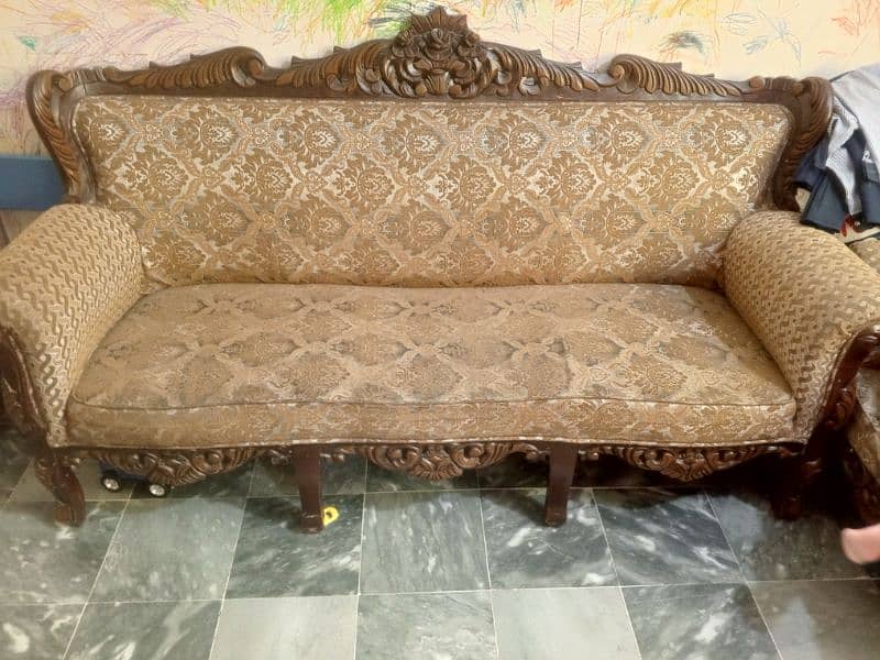 5 seater chinioti sofa 0