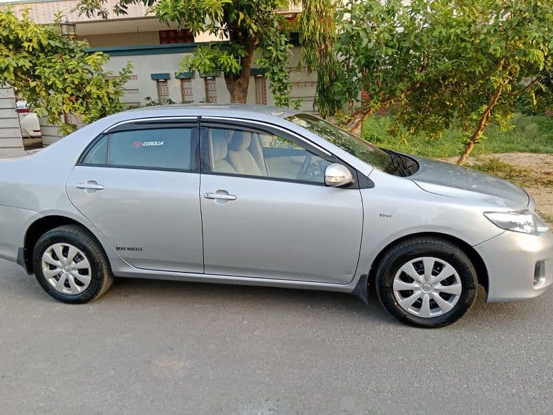 Toyota Corolla GLI 2011 14