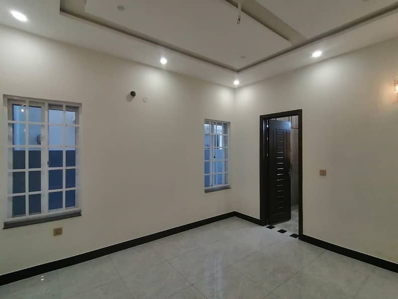 This Is Your Chance To Buy Prime Location House In Central Park Housing Scheme 0