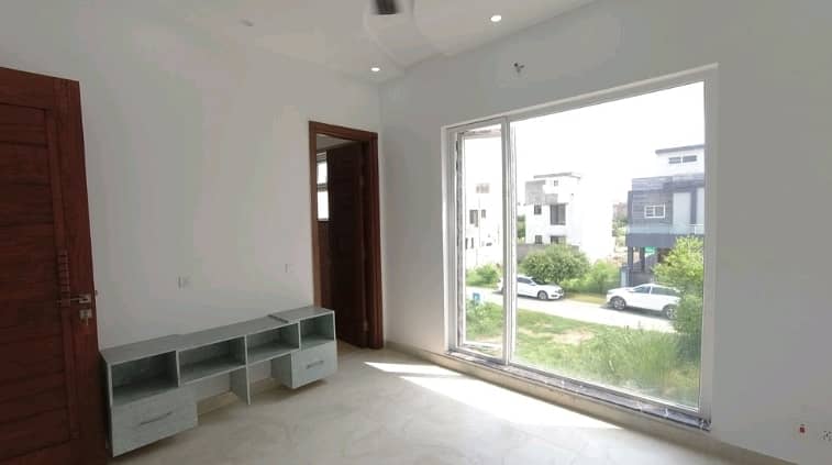 House For Sale In Lahore 1