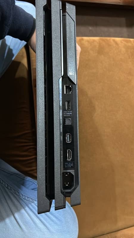 PS4 Pro 1tb for sale with two controllers 0